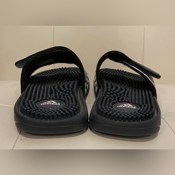 Adidas adissage Slides - Picture 4 of 8